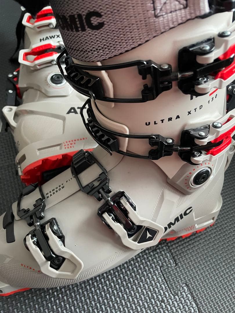 ATOMIC　HAWX　ULTRA　XTD　130　GW　25/25.5