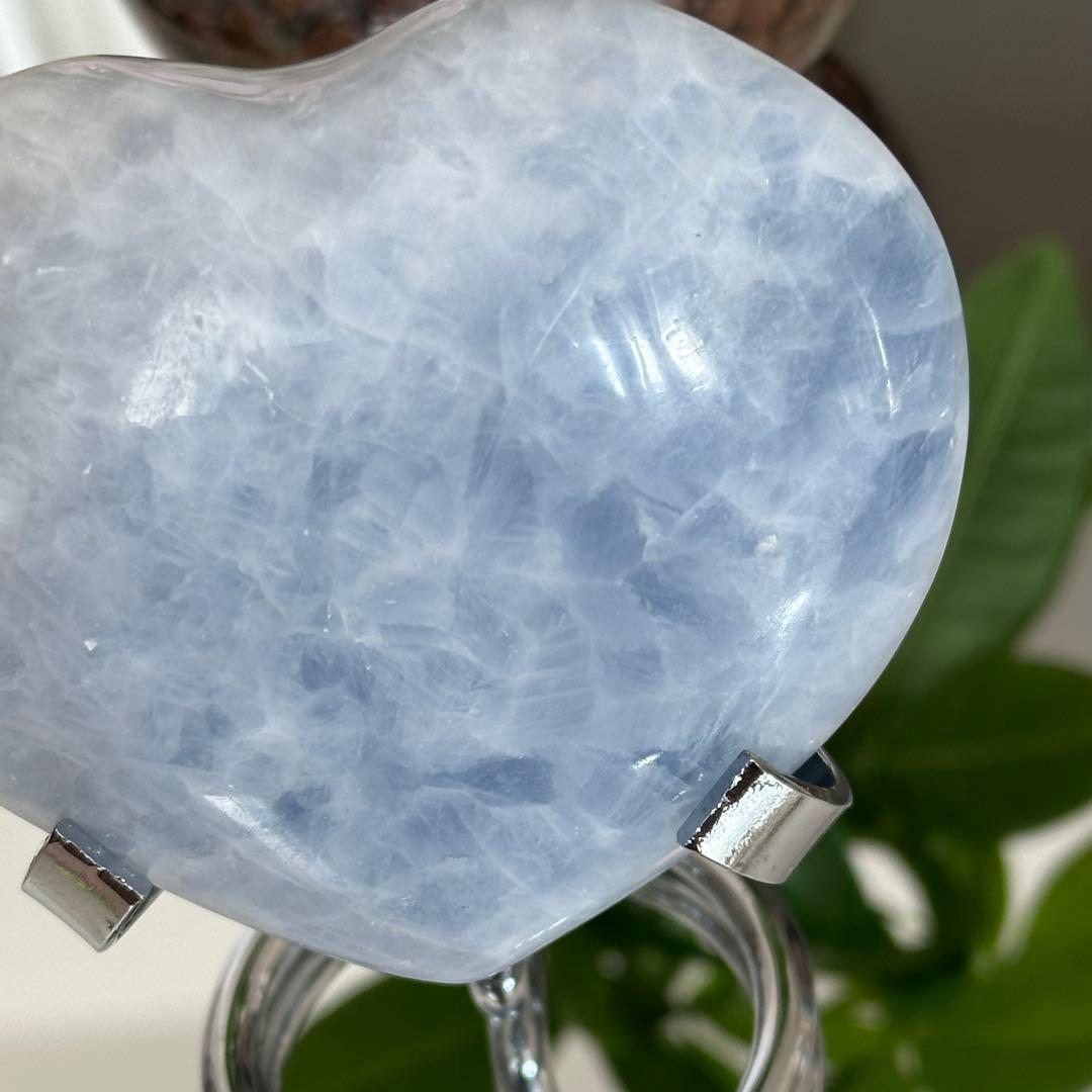 【超希少】【高品質】セレスタイト ハート 原石 8.5×7.3【シルバー台座付】