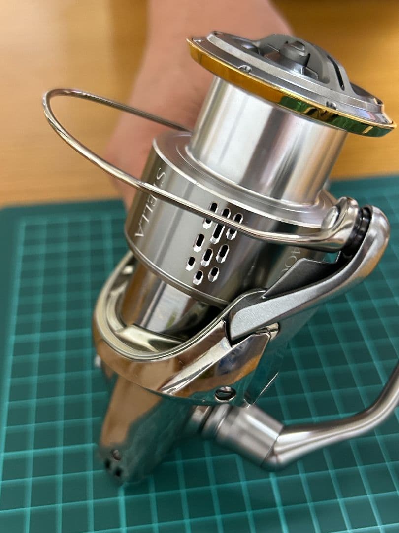 SHIMANOシマノ 18ステラ4000