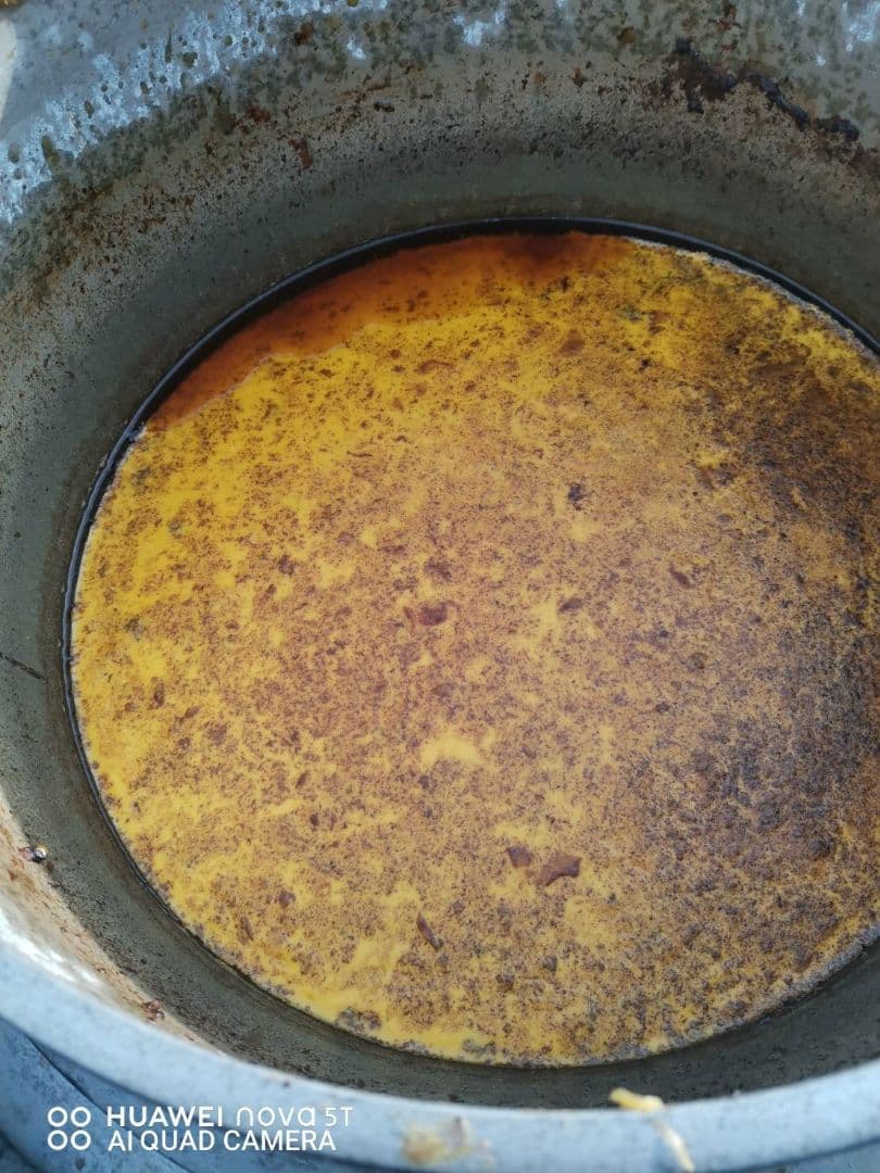 日本蜜蜂誘引液4500ml ミツロウ900g