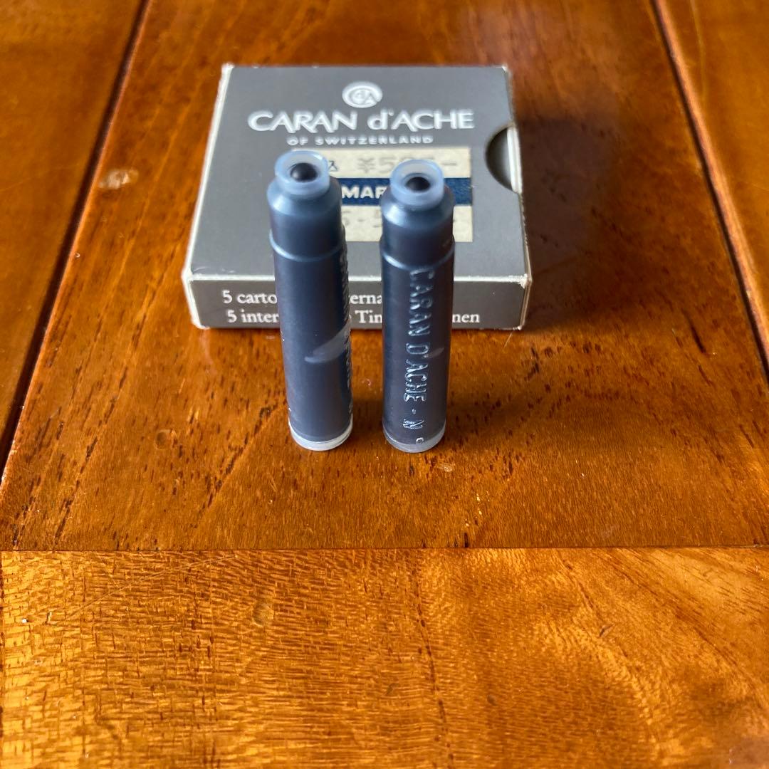 CARAN d'ACHE 万年筆 シルバー エクリドール　シェブロン