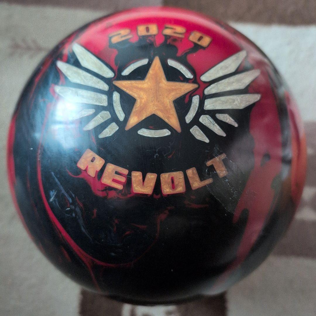 MOTIV 2020 REVOLT ボウリングボール