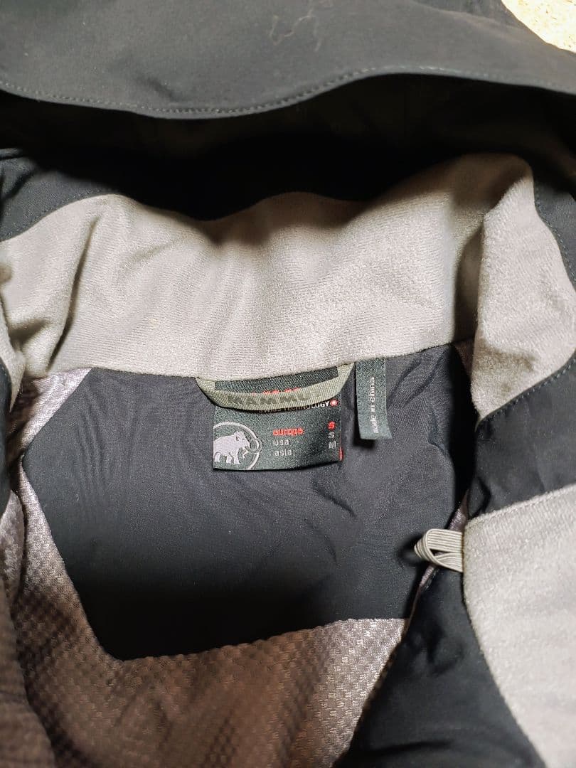 MAMMUT ブラック ウィンタージャケット S