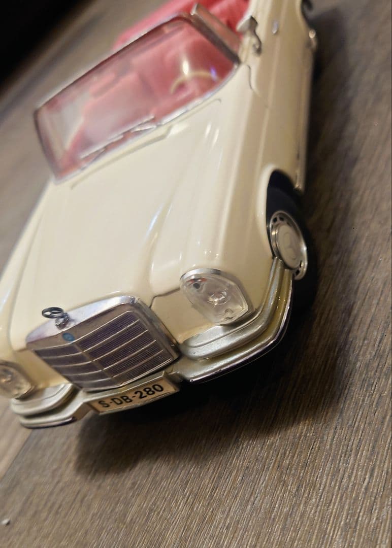 2台セット メルセデス 1/18 箱なし イタリア製 MERCEDES まとめて