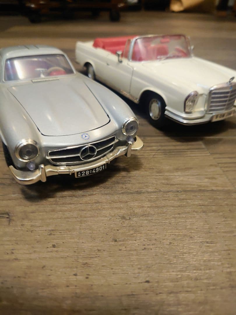 2台セット メルセデス 1/18 箱なし イタリア製 MERCEDES まとめて
