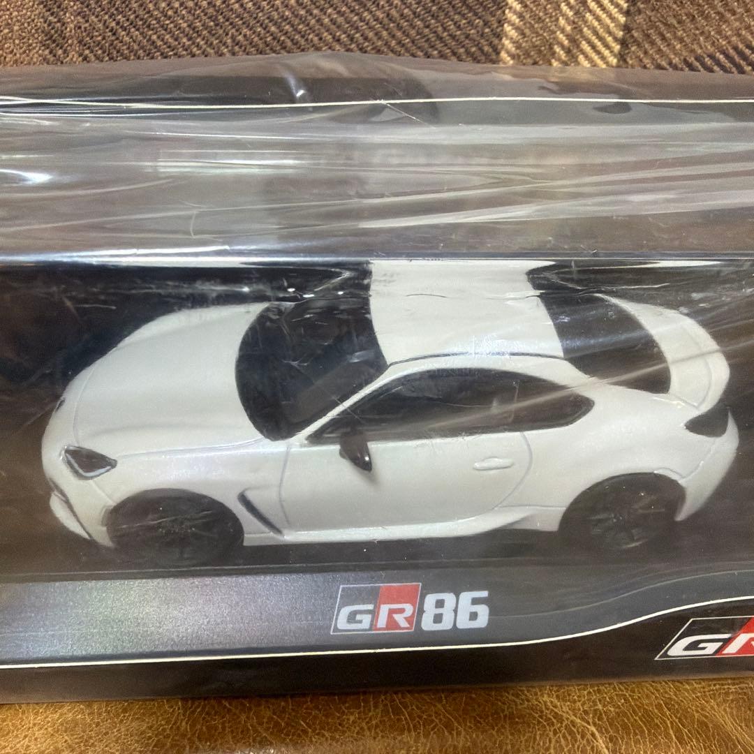 GR86 ホワイトパール　ミニカー 新品　未開封　非売品
