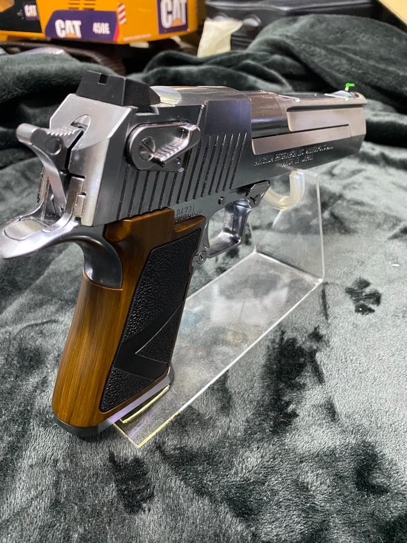 リョリョ　東京マルイ限定モデル　バイオハザードRE:2 ライトニングホーク