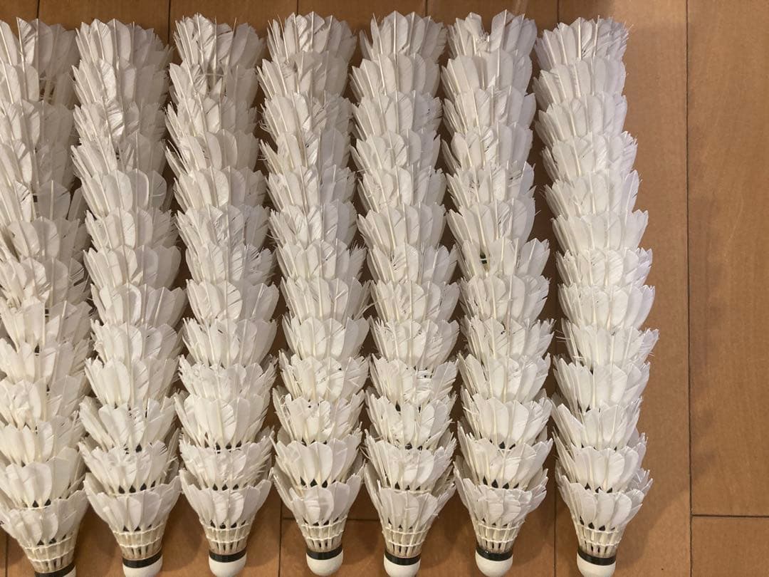 ニューオフィシャル・エアロセンサ700などノック用シャトル130個