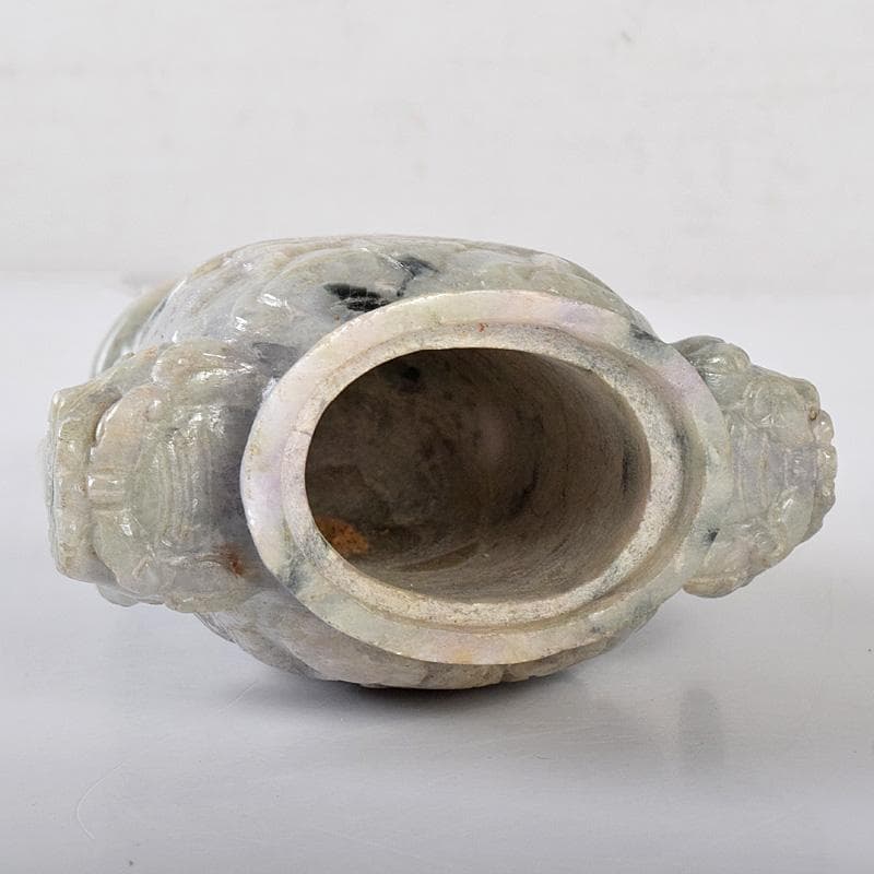 中国　玉石翡翠彫刻　獅子摘　龍刻　双耳遊環　飾壷　香炉　唐木台付　M　R8288