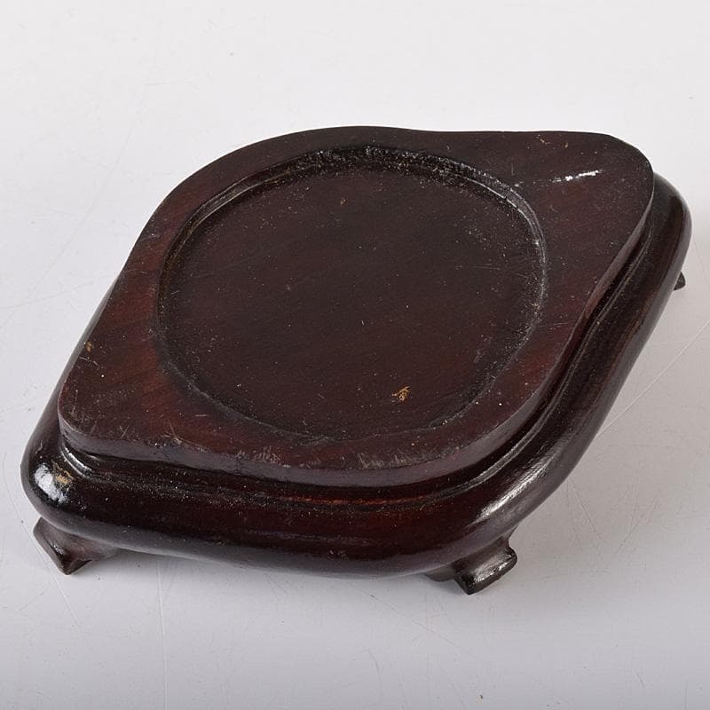 中国　玉石翡翠彫刻　獅子摘　龍刻　双耳遊環　飾壷　香炉　唐木台付　M　R8288