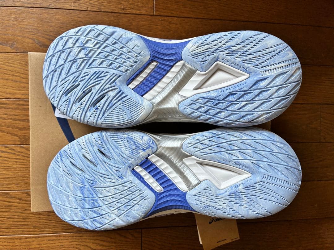 [asics]バレーボールシューズV-SWIFT FF MT 4 24.5㎝