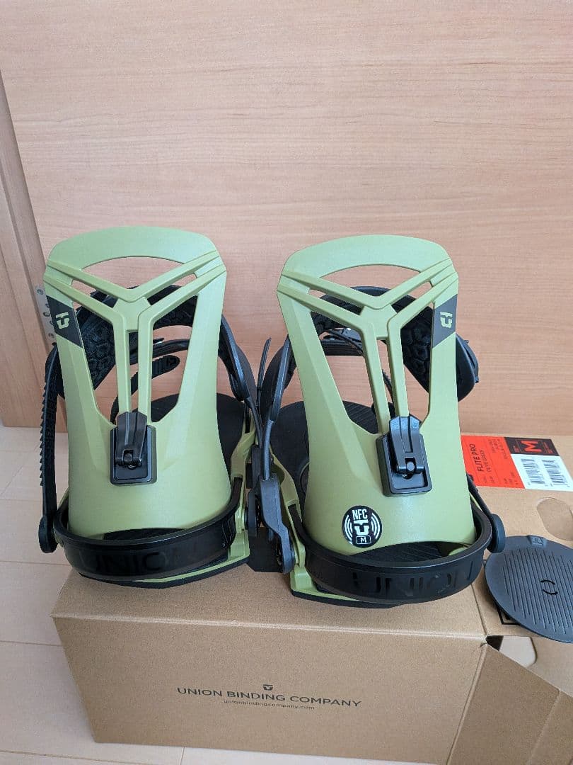 Union24-25 ビンディング フライトプロオリーブグリーンMサイズ最軽量