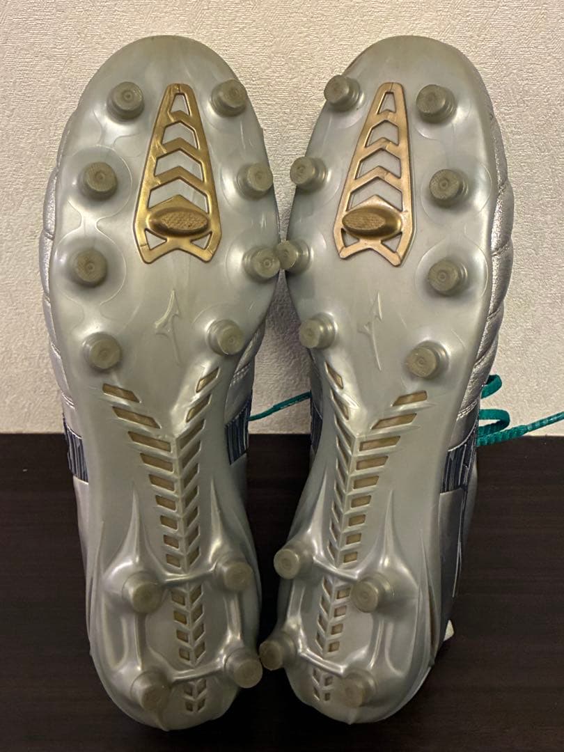 Mizuno サッカーシューズ シルバー/グリーン
