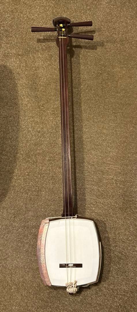 中棹三味線 紅木 トチ 金細 綾杉 サワリ ケース付き