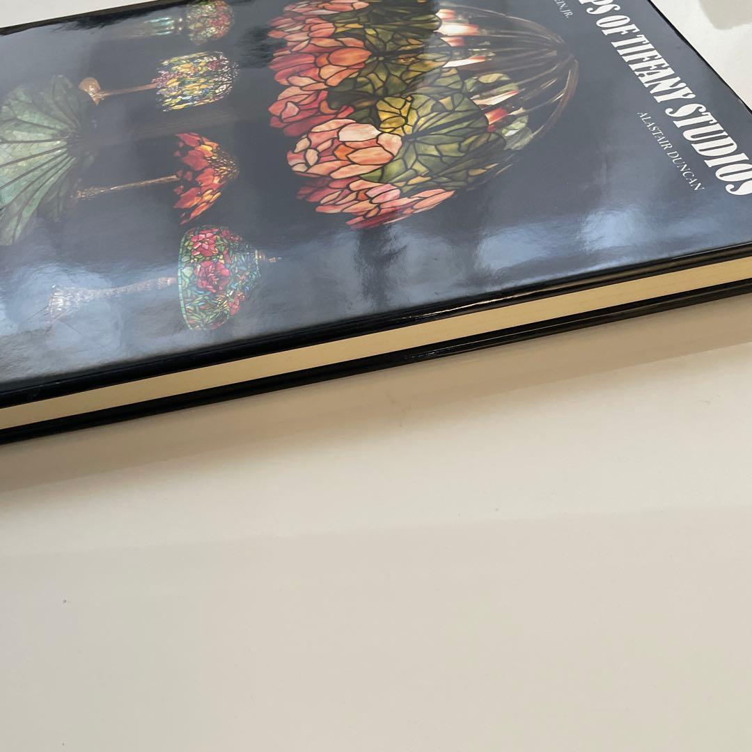 ステンドグラス　THE LAMPS OF TIFFANY STUDIOS