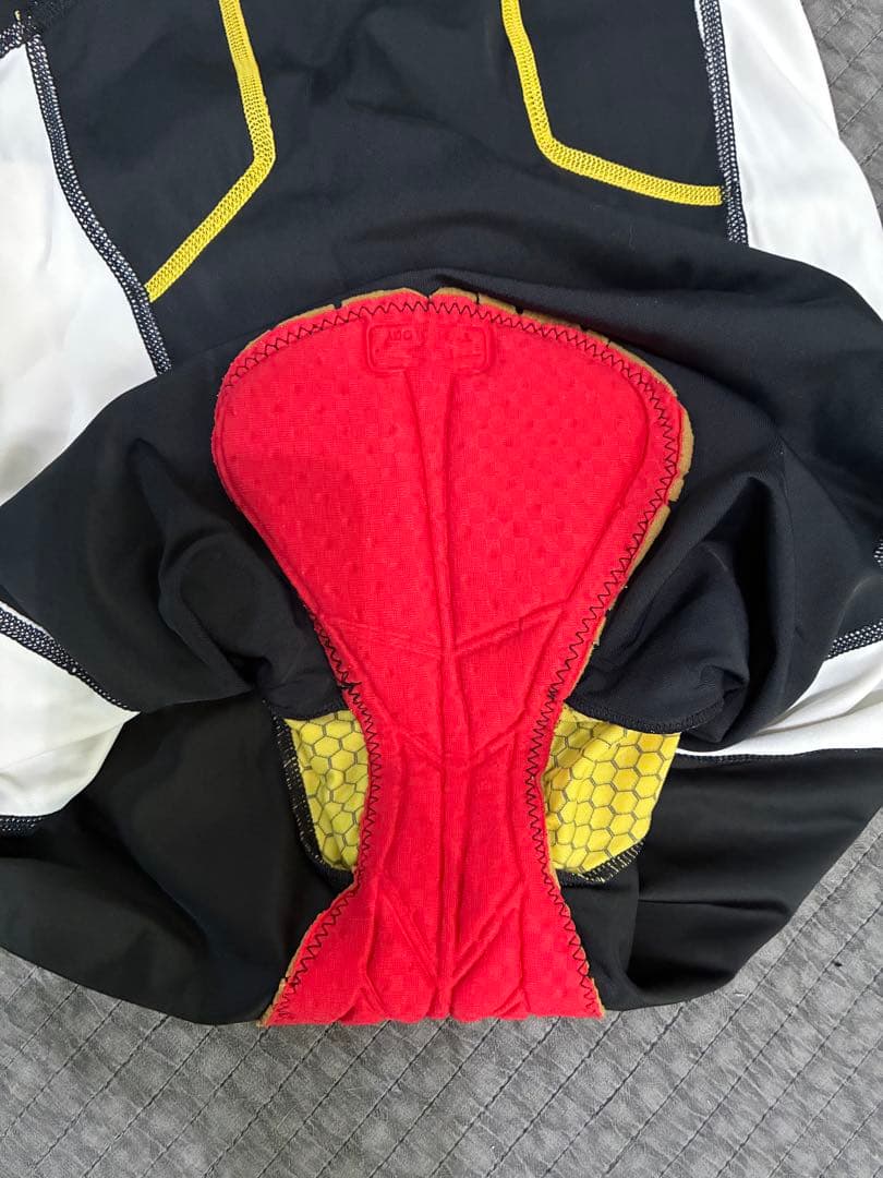 SKINS スキンズ サイクル トライスーツ ノースリーブ　Ｍサイズ