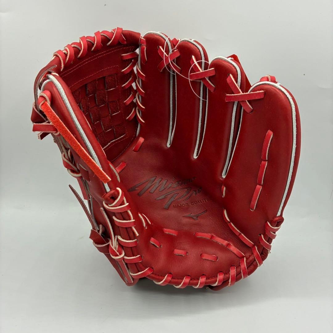 ミズノプロClassic 軟式グローブ投手用　右投げ新品　1AJGR31101