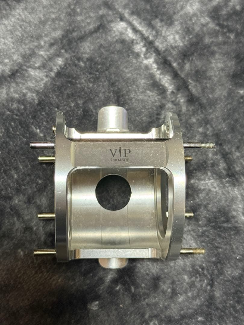 VIP フレーム　アルミニウム ベイトリールパーツ
