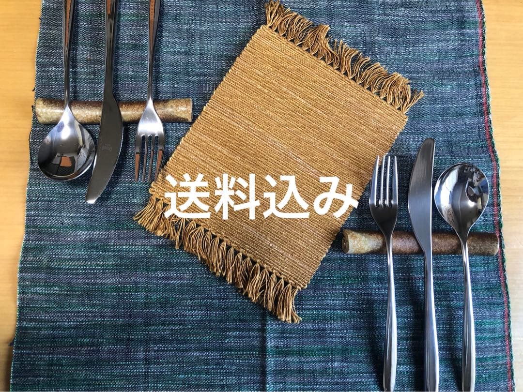 家庭画報掲載陶芸家作　信楽焼焼き締めカトラリーレスト3本セット　ウコン染絹敷物