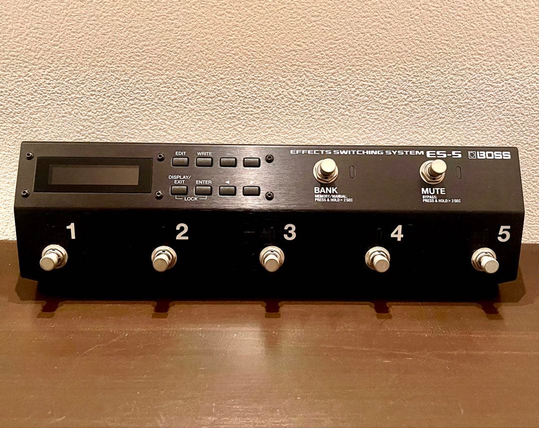 BOSS ES-5 スイッチャー　used アダプタ付き