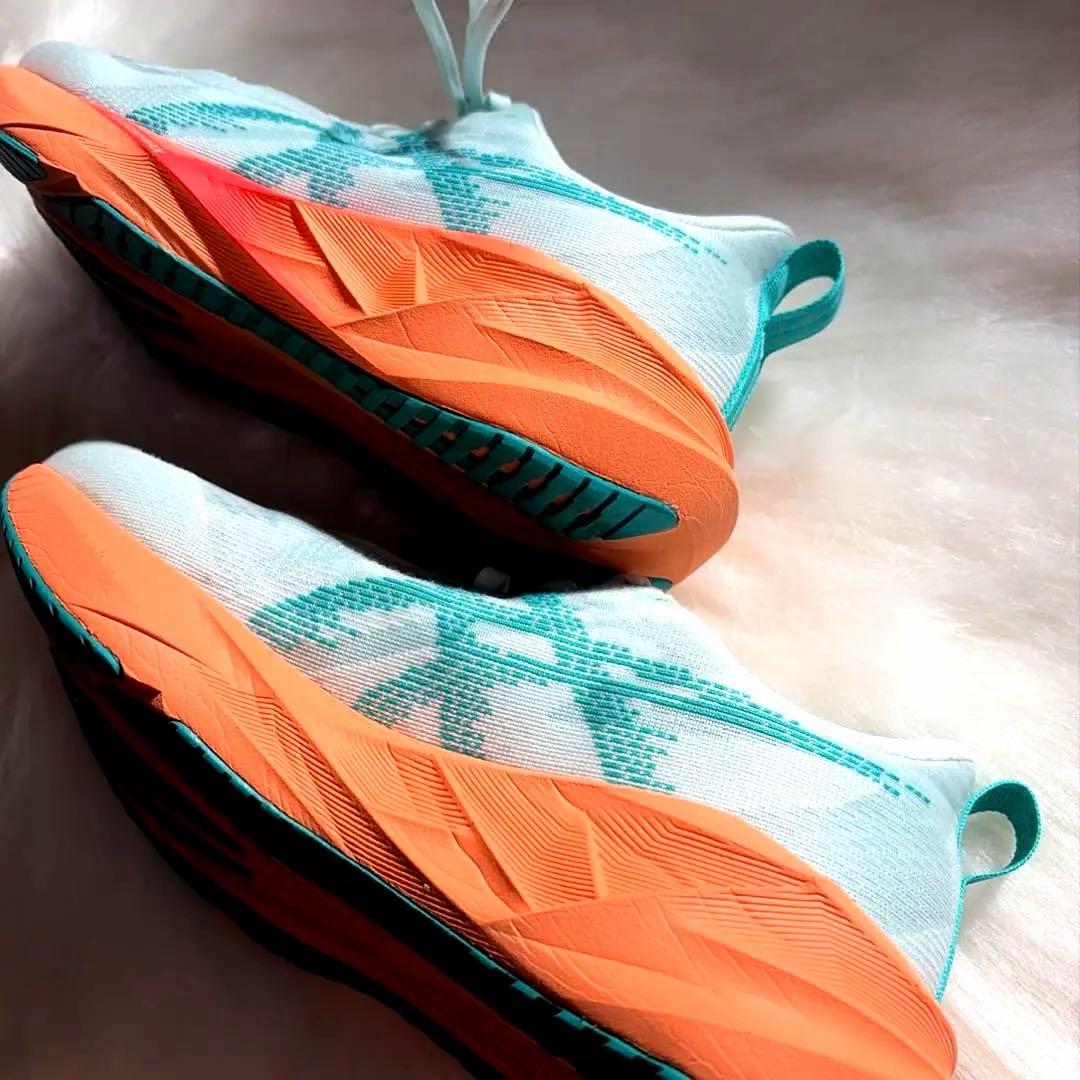 アシックス ノバブラスト 5 NOVABLAST 5 26.0cm