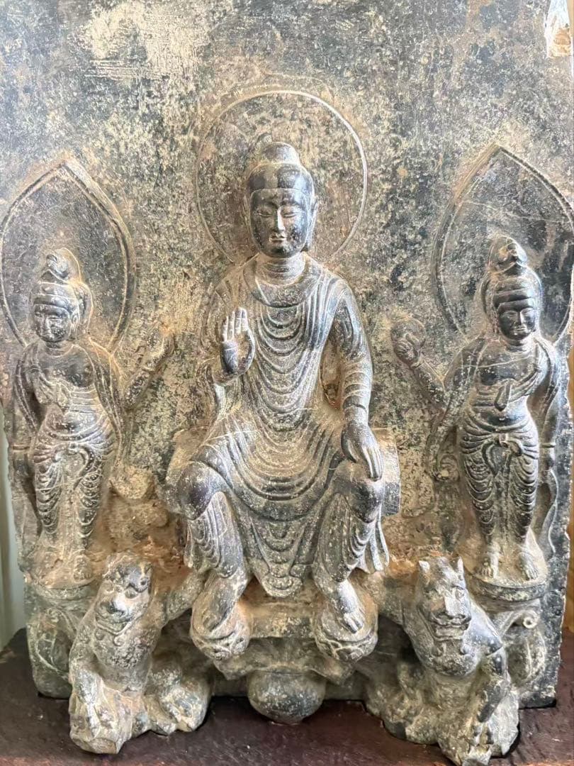 中国　石佛　三尊佛　台付　仏教美術　高さ約51cm 送料込み251211