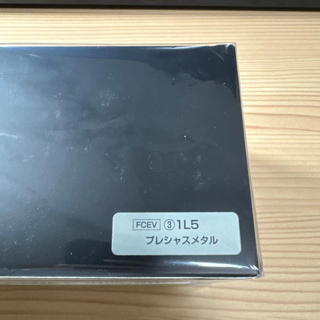 トヨタ 新型クラウン　ミニカー　1/30 プレシャスメタル