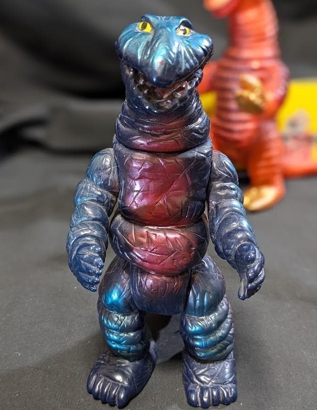 サドラー＆デットン　帰ってきたウルトラマン登場怪獣（ブルマァク復刻）２体セット