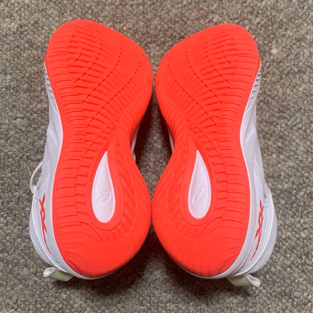 シューズ(女性用) asics NOVA SURGE 3 GS 23.5cm Sunrise Red