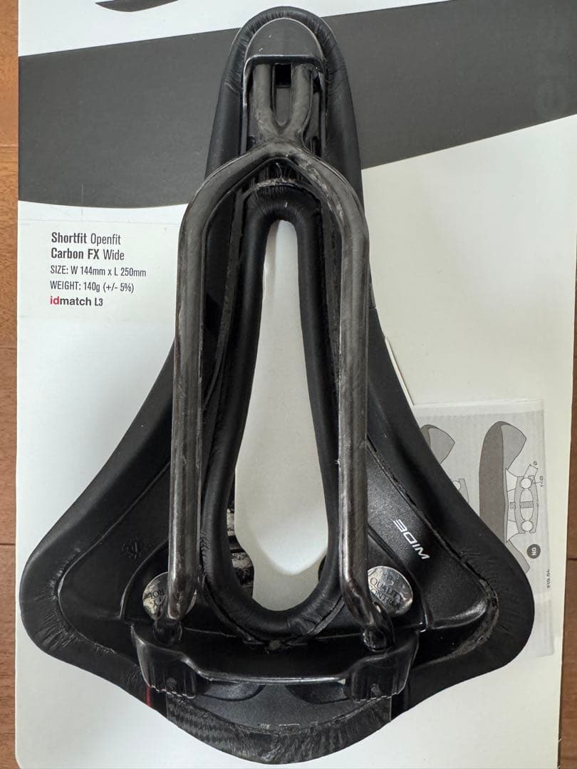 セラサンマルコ Openfit Carbon FX Wide サドル