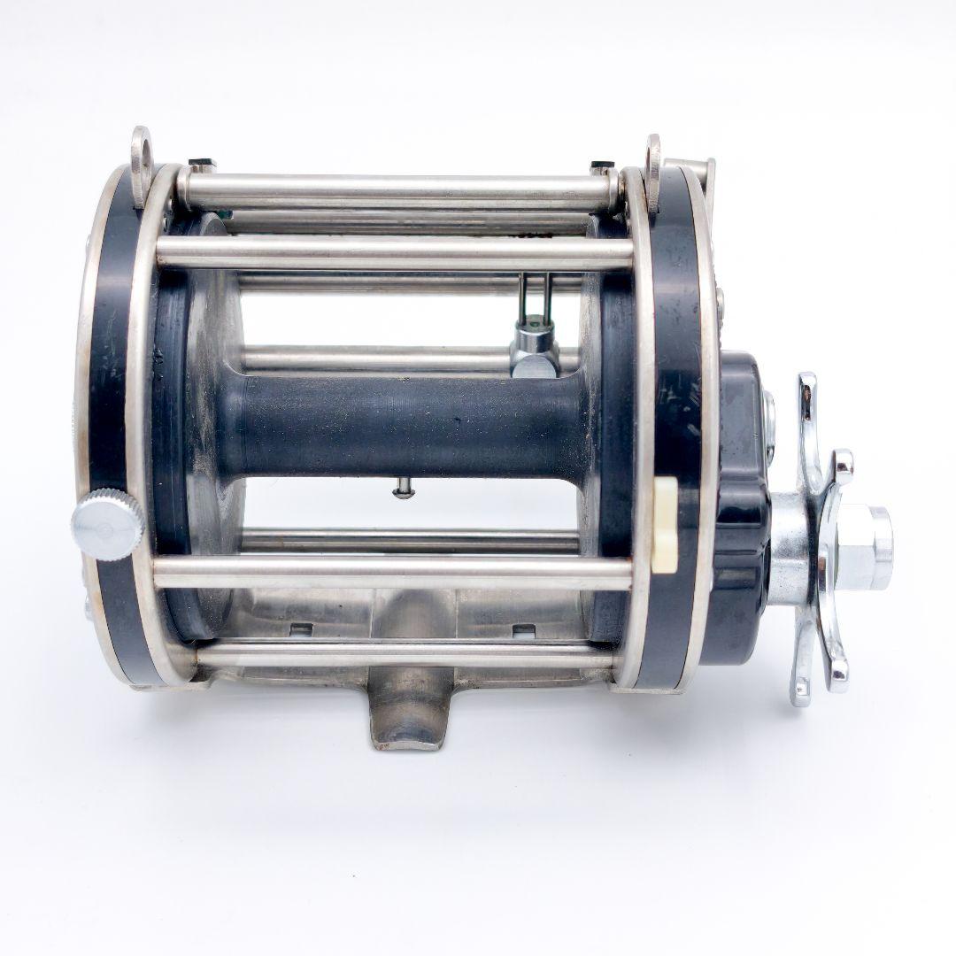 RYOBI ADVENTURE 110 釣りリール 美品 コンパクト 軽量