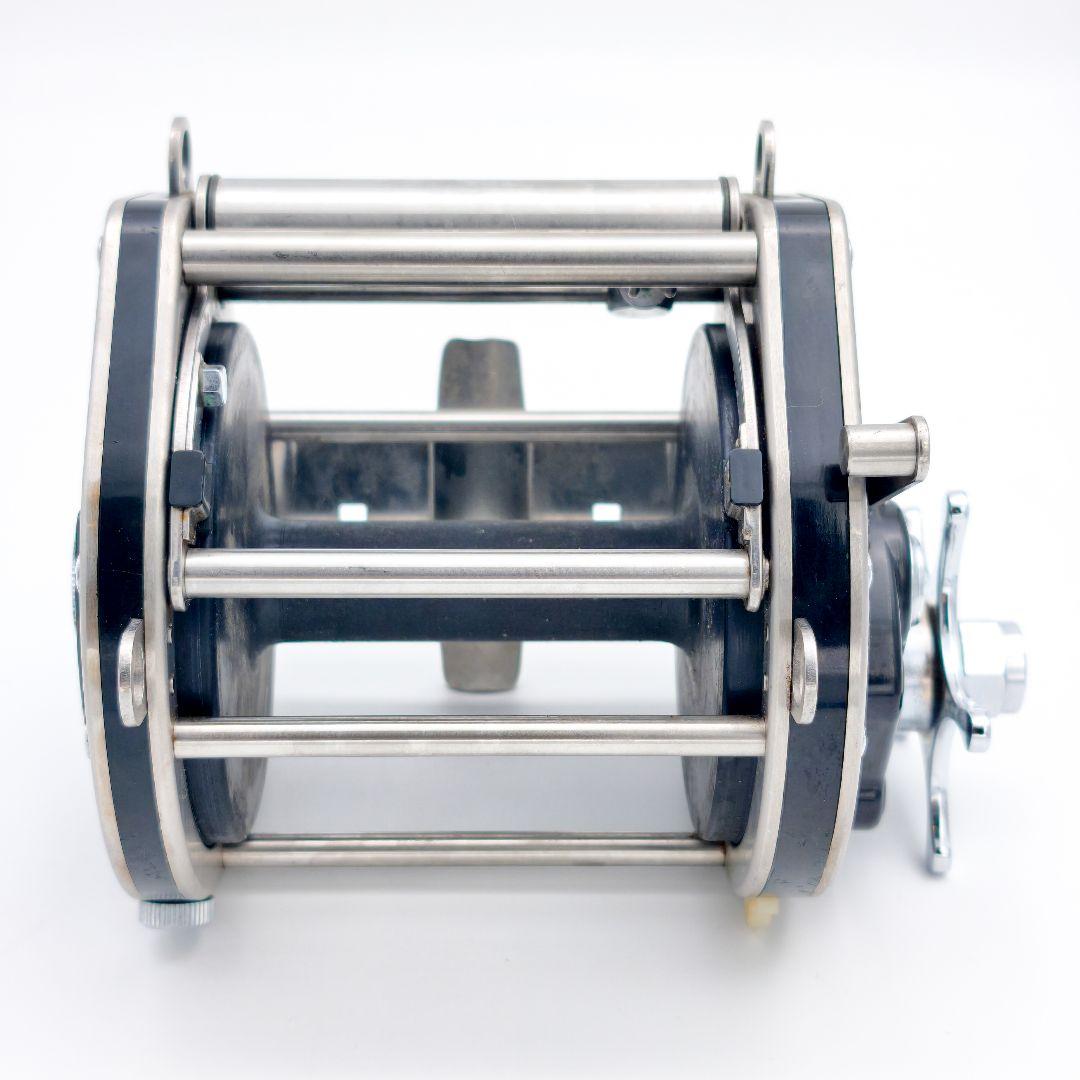 RYOBI ADVENTURE 110 釣りリール 美品 コンパクト 軽量