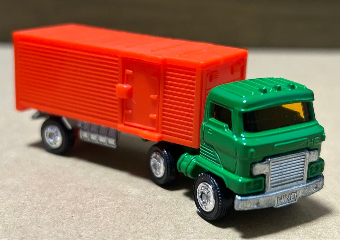 日本製 トミカ コンテナトレーラー 2台セット