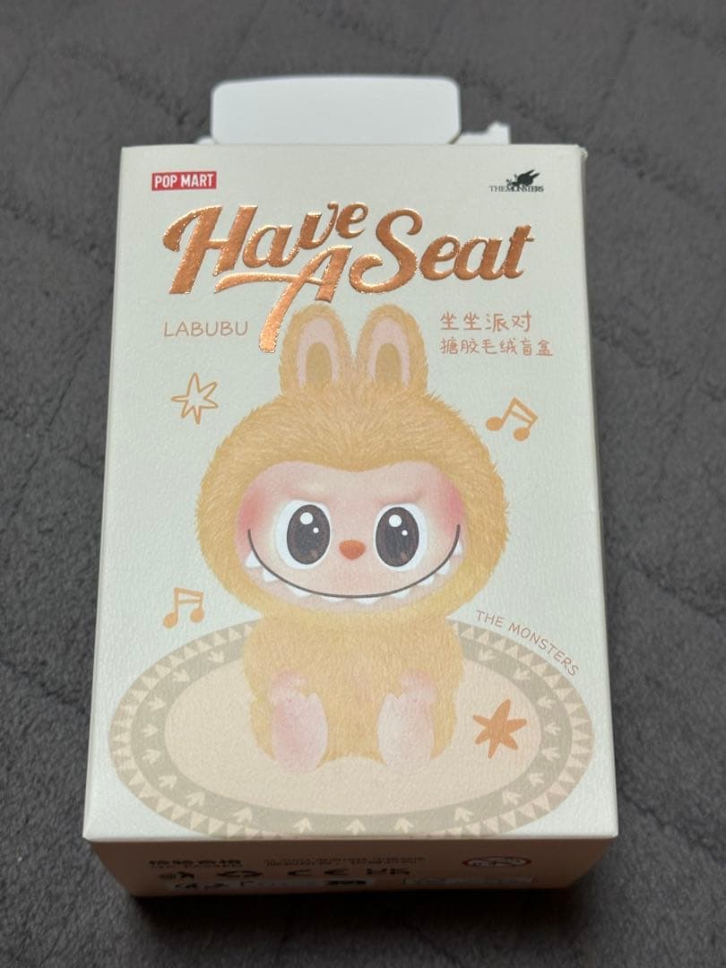 新品同様品！POP MART Have a seat LABUBU シークレット