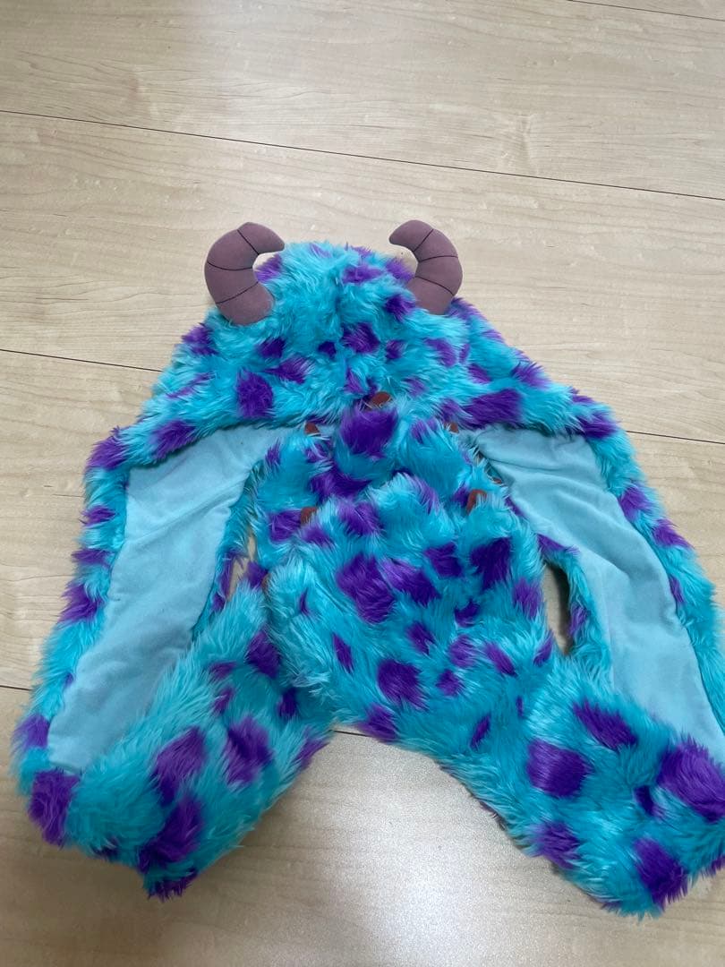 ディズニーリゾート　ファンキャップ　サリー　マフラー