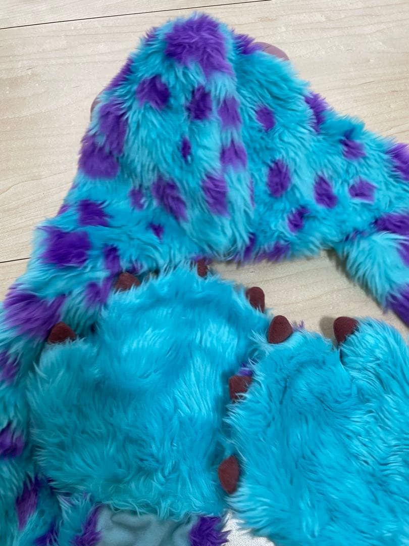 ディズニーリゾート　ファンキャップ　サリー　マフラー