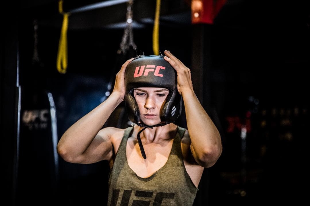 【在庫処分】【数量限定】総合格闘技UFC 公式ヘッドギアUHK-69759