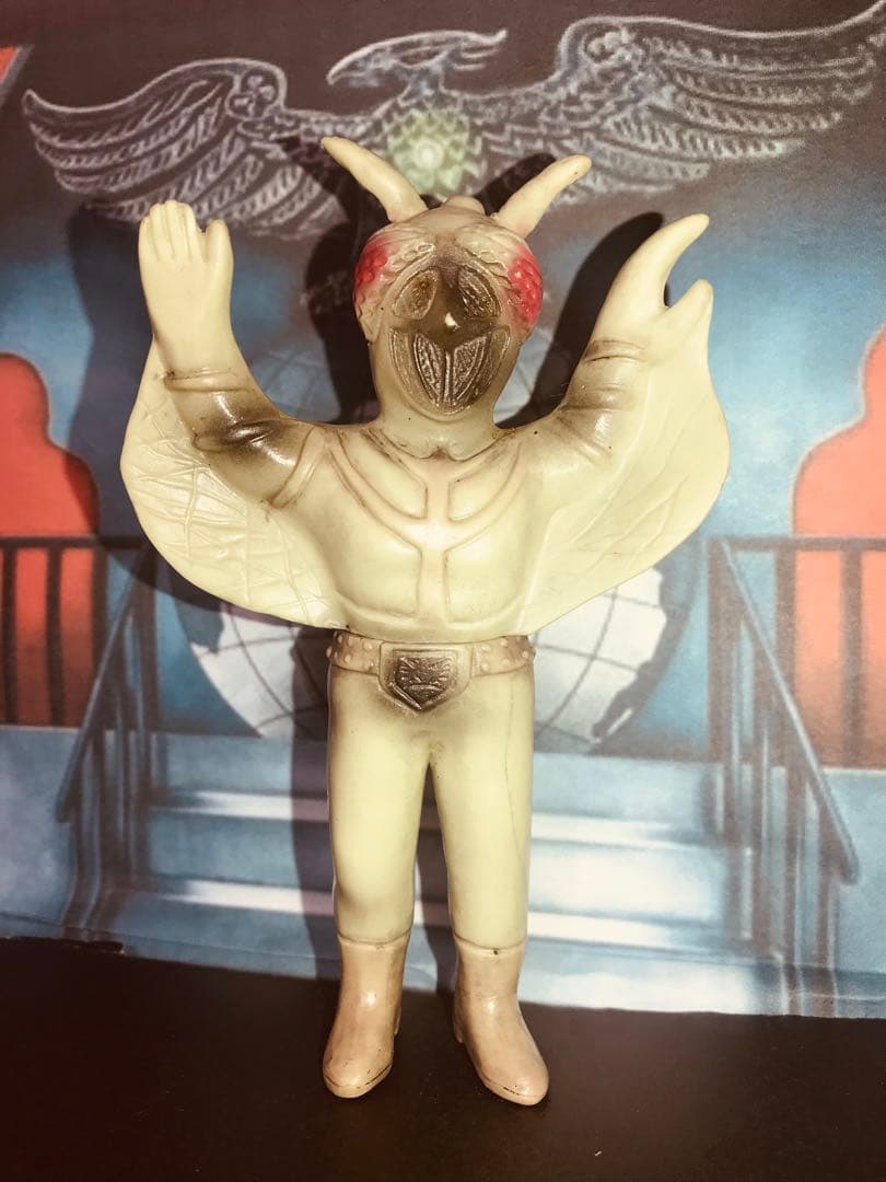 バンダイ　仮面ライダー怪人　蟷螂男（カマキリ男）ミニソフビ