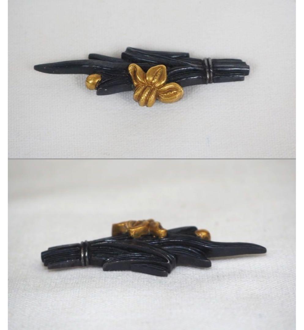 送料無料　最上級　銀地・金着せ（包金）菖蒲図目貫　木箱付　刀剣美術