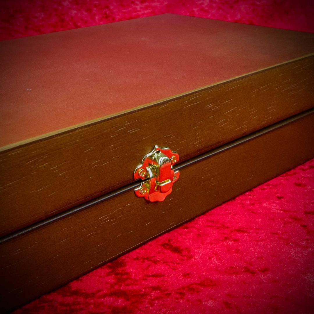 Colt パイソン(4inch)専用 高級木製化粧箱 GUNケース (Blue)