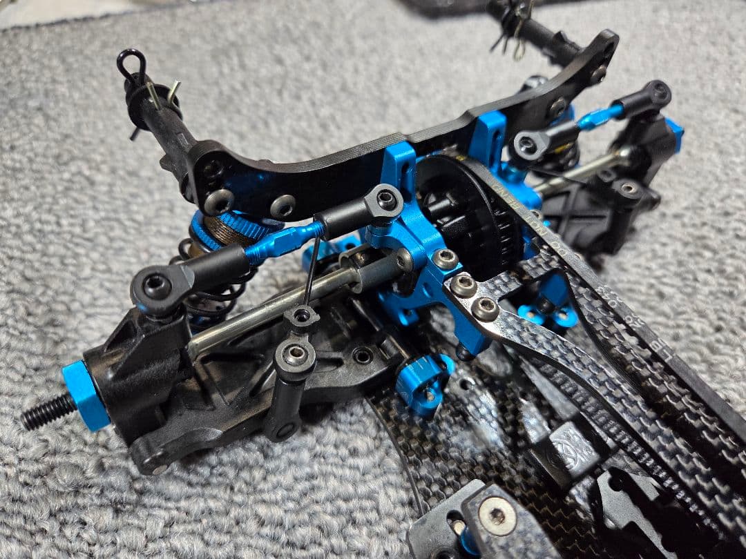 タミヤ TRF420X (ゼロトライブミッドコンバージョン仕様)