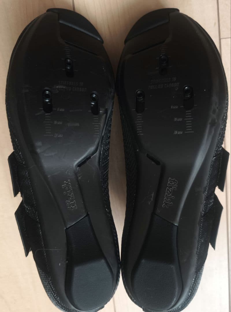 ウェア fizik VENTO POWERSTRAP R2 AEROWEAVE 27cm