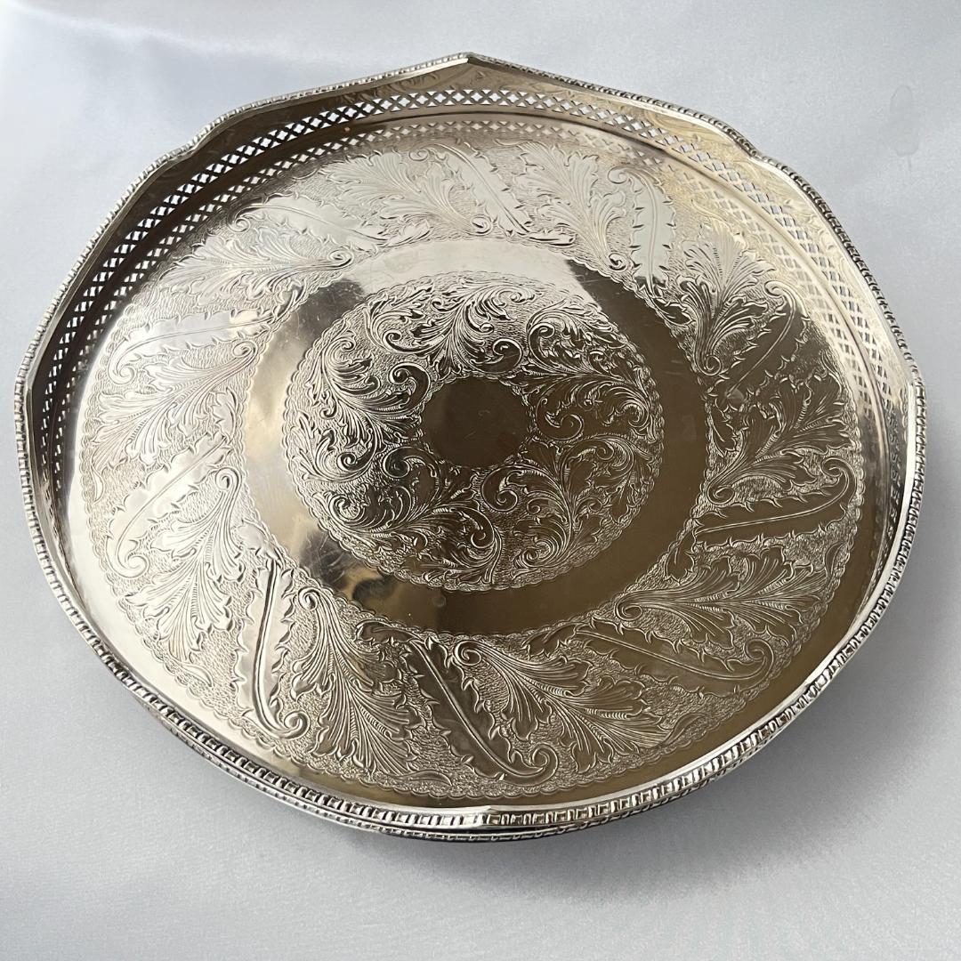 【英国】 ギャラリートレー サークル型 30cm 【シルバープレート】