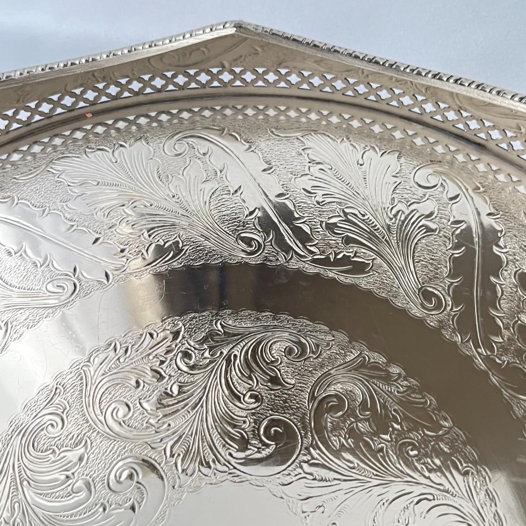 【英国】 ギャラリートレー サークル型 30cm 【シルバープレート】