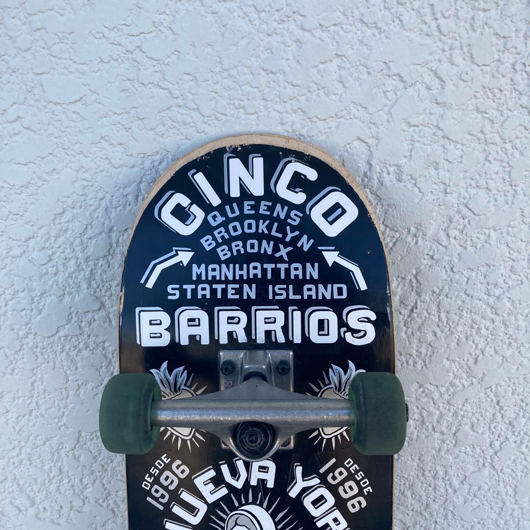 【美品】5boro nyc スケートボード　コンプリート　8.25インチ
