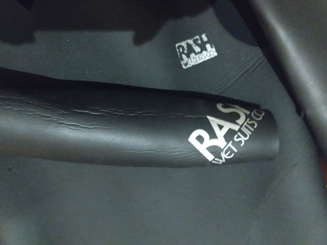 RASH ブラック セミドライ ウェットスーツL／XL