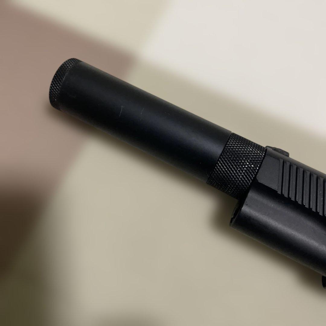 サイレンサー付きガスガン プラスチック日本製