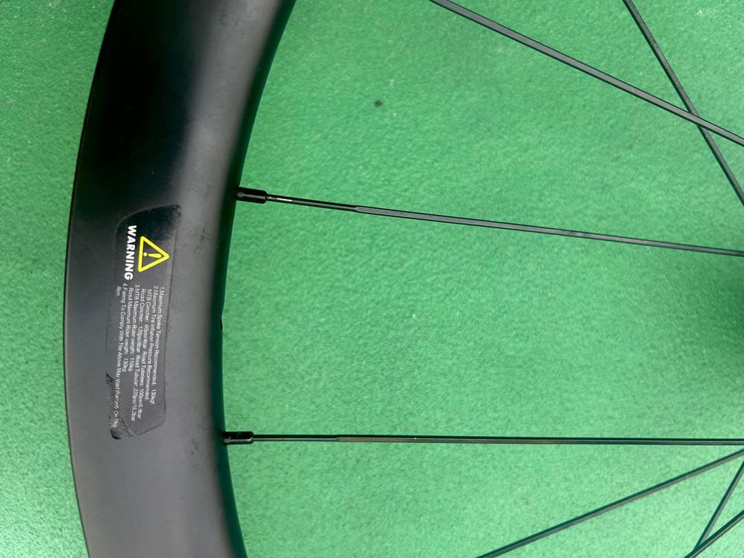 【ディスク用カーボンCarbonホイール後輪2025年購入品superteam◆