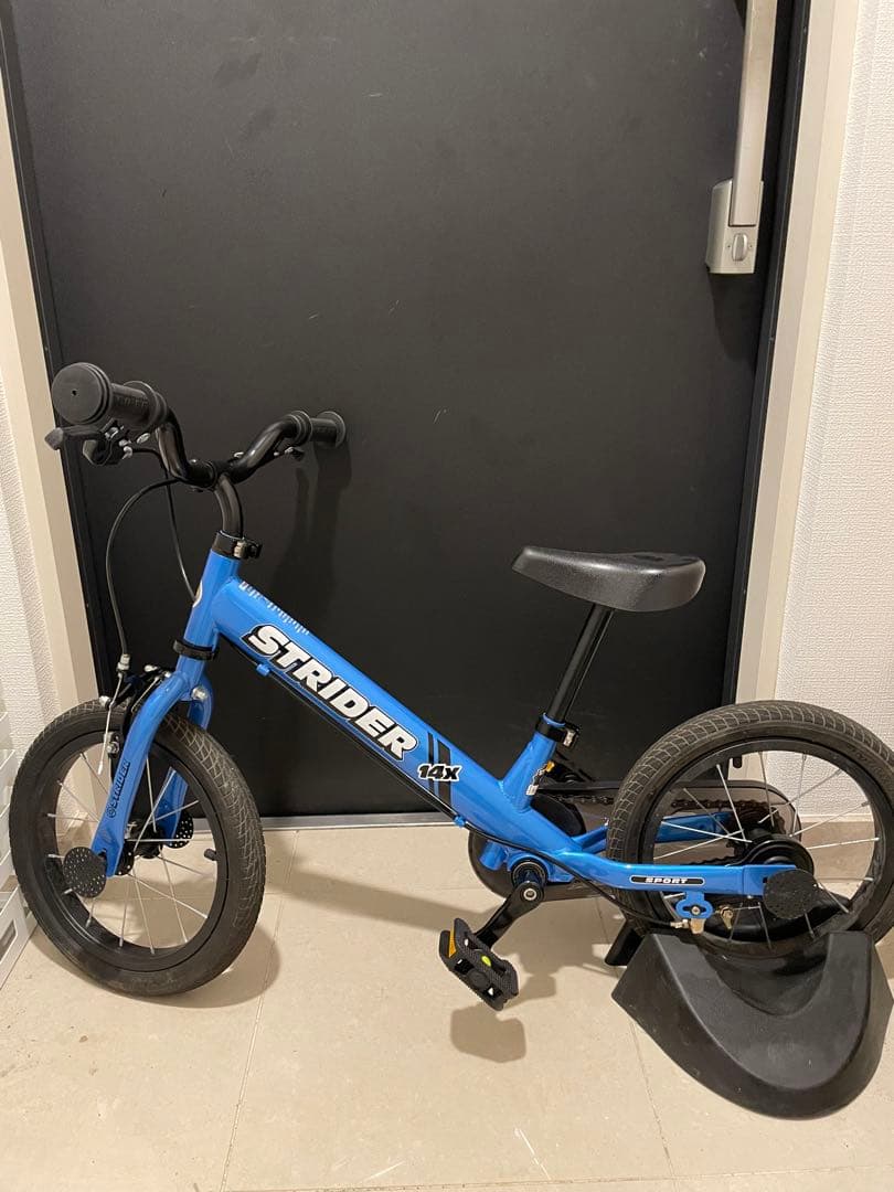STRIDER 14X バランスバイク 青