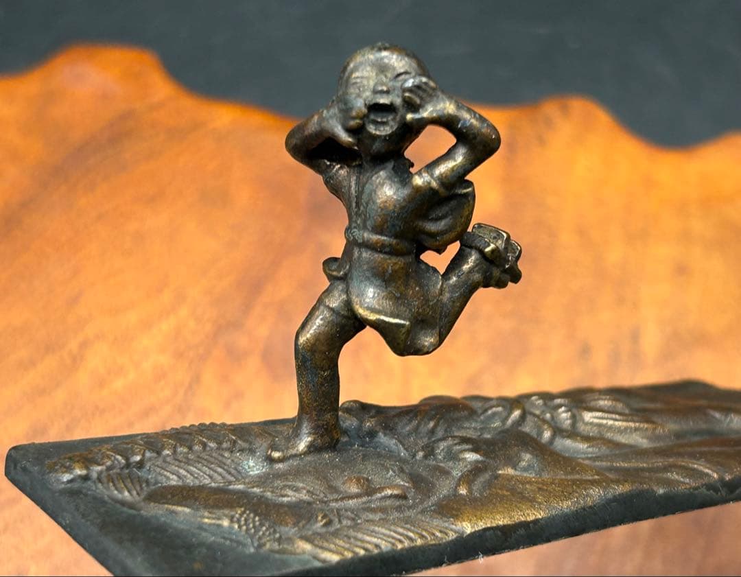 文鎮 ペーパーウエイト 高岡銅器 なきべそ　獅子舞　下尾治彦 作
